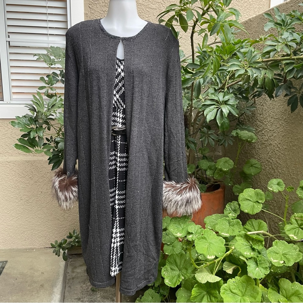 Vintage dark gray Rich and Levy knitted coat with silver fox fur on the sleeves